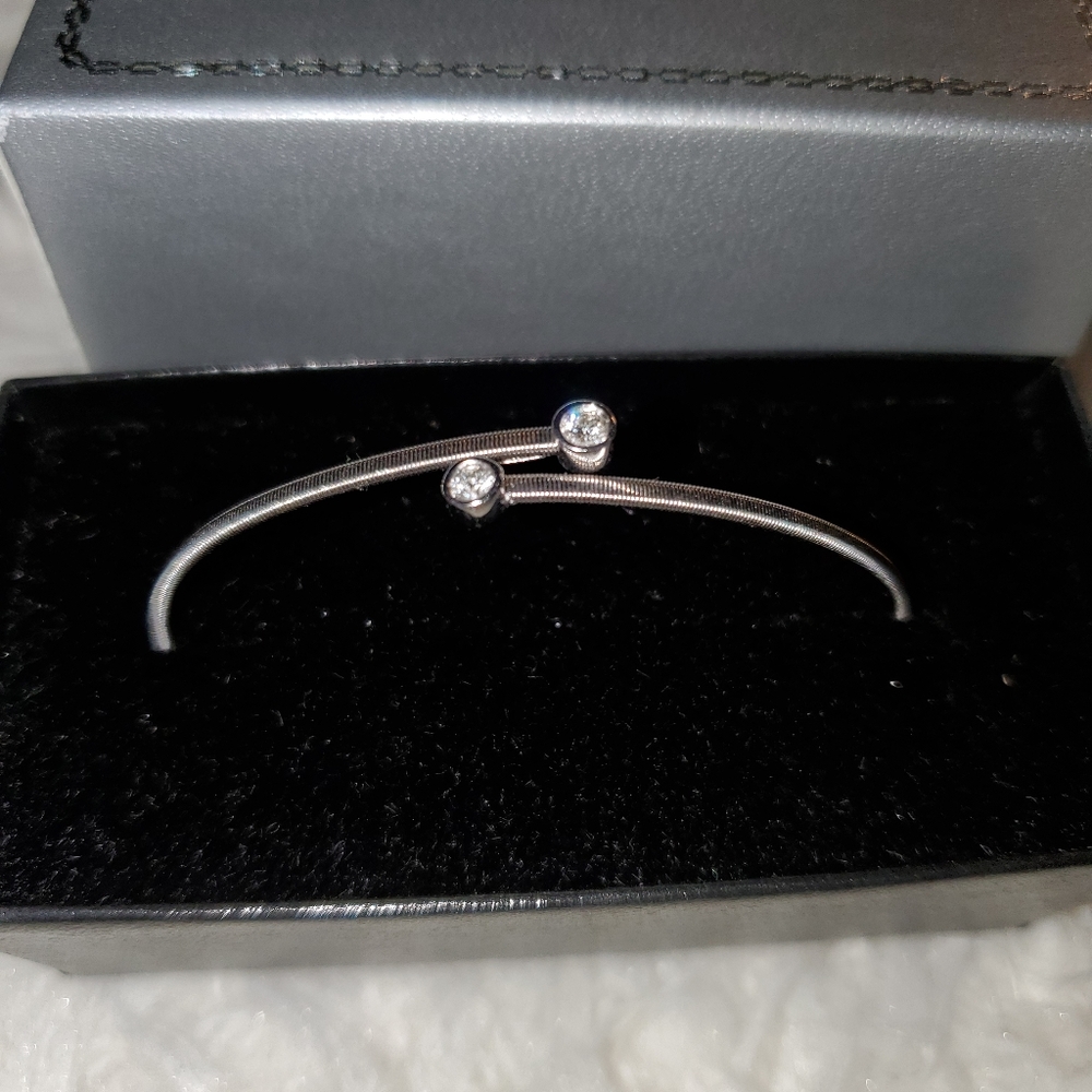 Diamond bracelet
